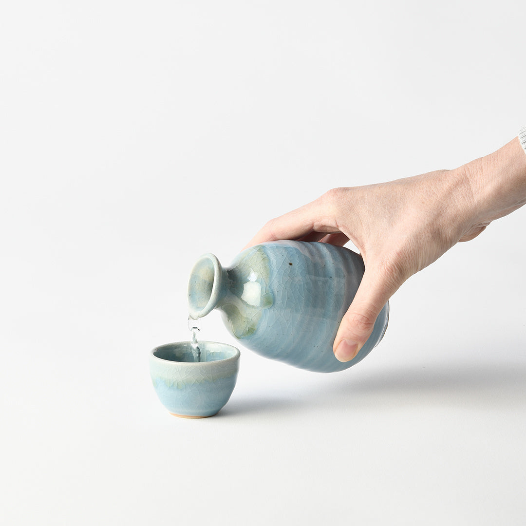 Sake Jug 280ml Crazed Blue Glaze - Image 3