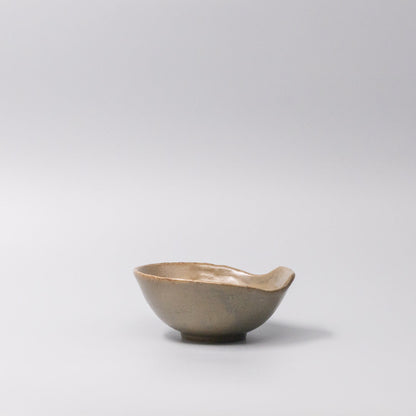 Bowl with Handle 13cm Hazel Glaze - Image 3