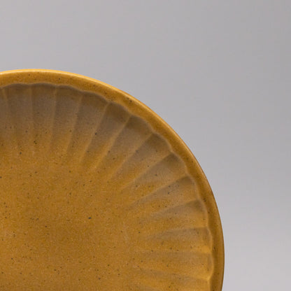 Plate 21.5cm Sunburst Turmeric Glaze - Image 2
