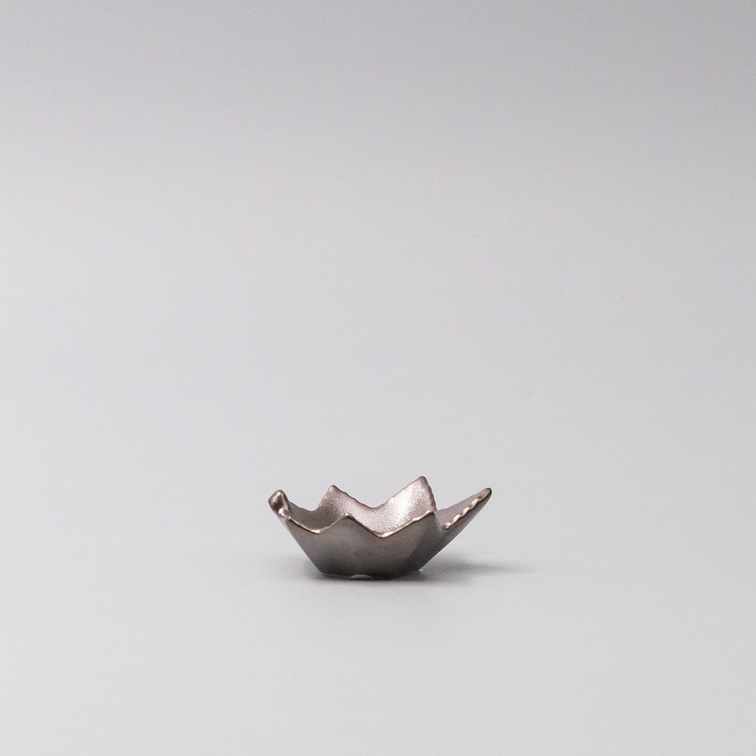 Sauce Dish Maple Leaf 6cm Metallic Lustre Glaze - Image 4