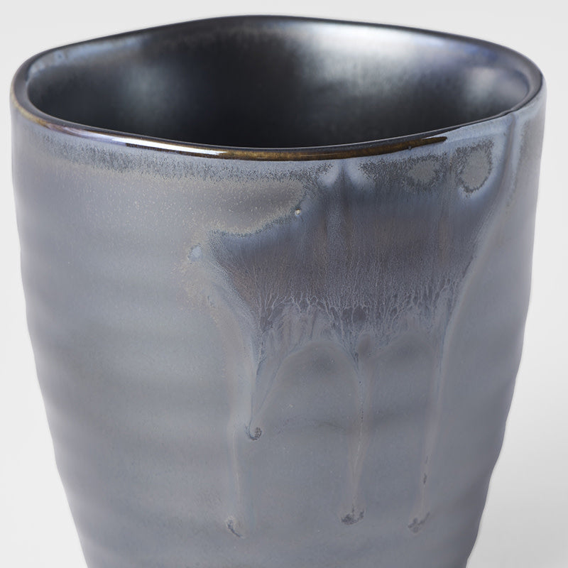 Sushi Mug 325ml Metallic Black Drip Glaze - Image 3