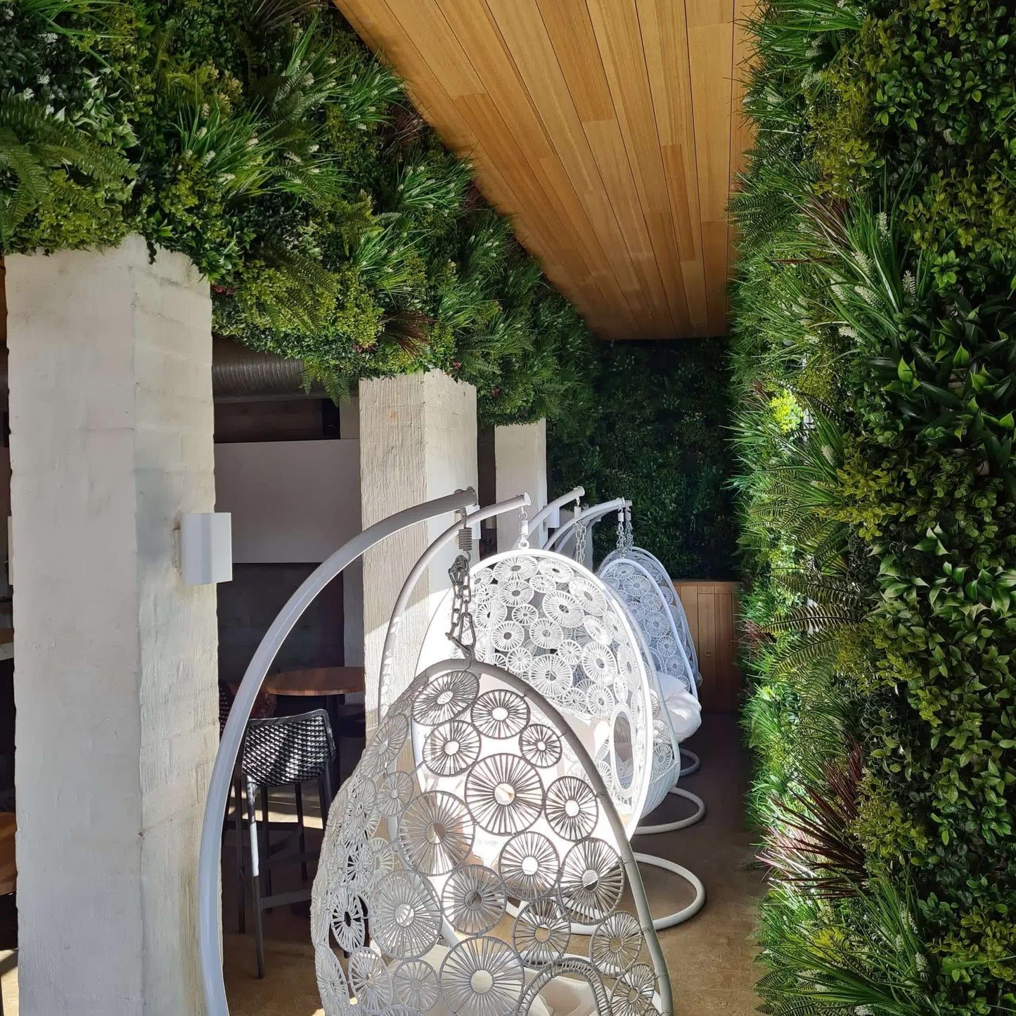 Luxury Lush Spring Recycled Vertical Garden / Green Wall UV Resistant 100cm x 100cm - Image 2