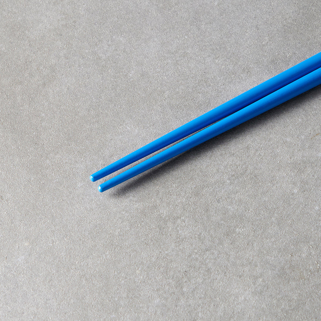 Chopsticks Lacquered Royal & White - Image 2