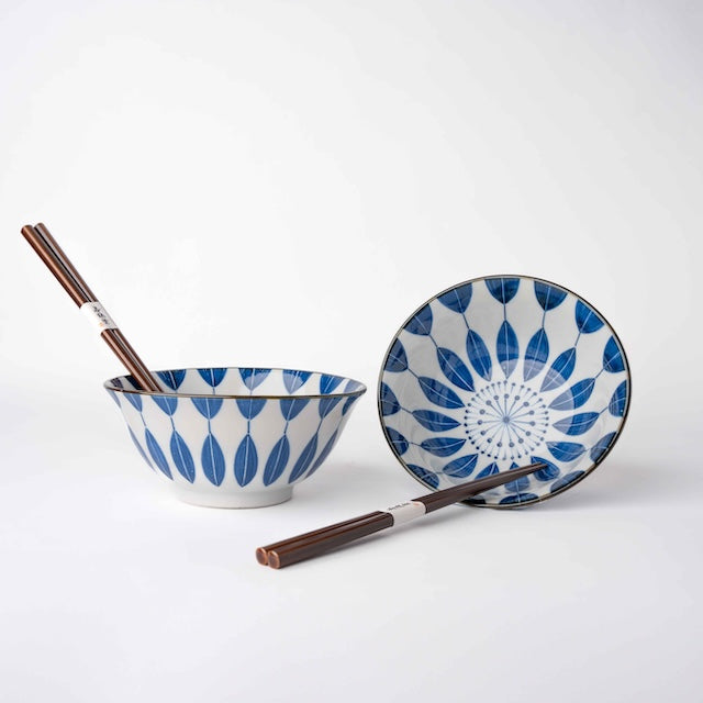 Bowl Set 2pcs with Chopsticks Indigo Sunflower Design - Image 3