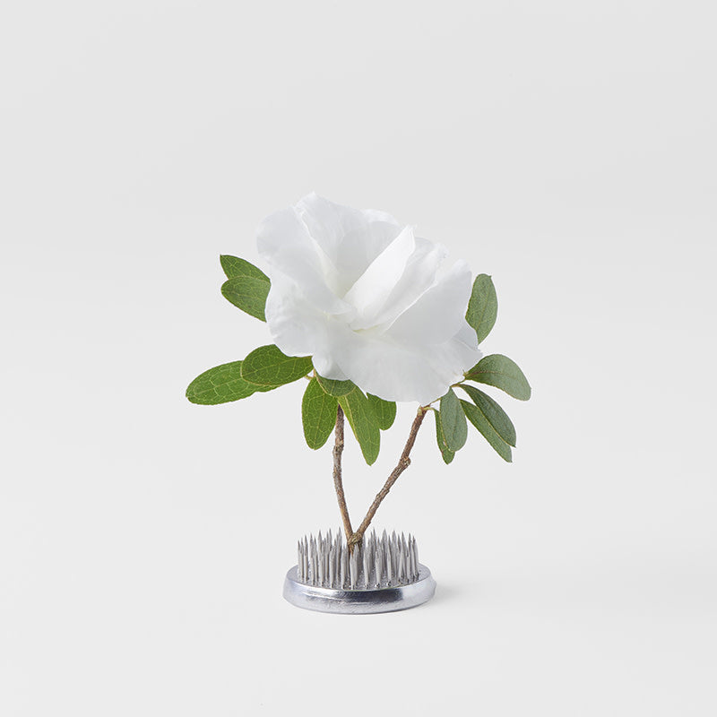 Kenzan Ikebana Pin Base 4.6cm Round - Image 2