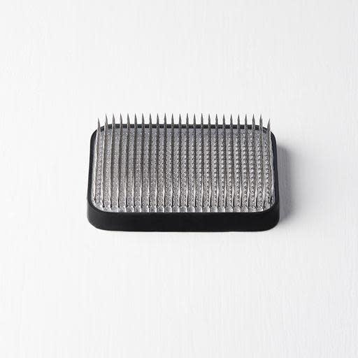 Kenzan Ikebana Pin Base 9.6x7cm Rectangular - Image 3