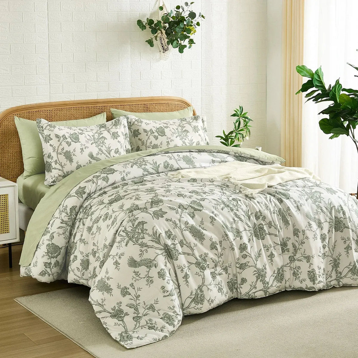 Sage Willow Garden 3 Piece Comforter Set - Image 2