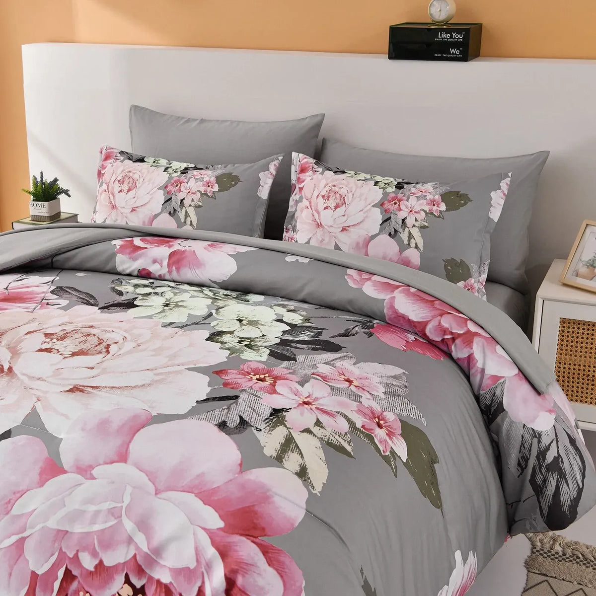 Grey Blush Peony Garden Comforter Quilted Doona Set - Image 3