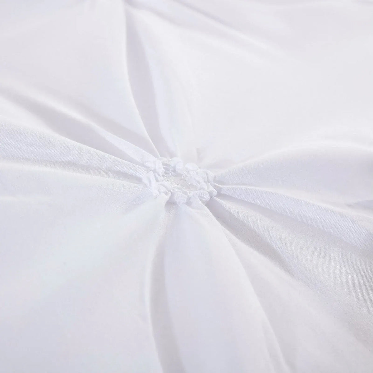 White Pintuck Cloud Comforter Quilted Doona Set - Image 7