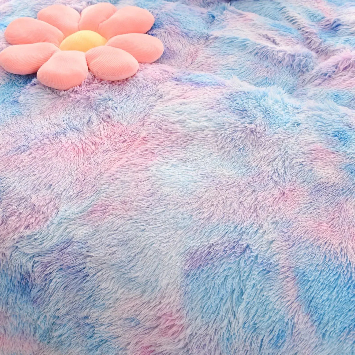 Blue Plush Arabelle Leaf Quilt / Doona / Duvet Cover set - Image 6