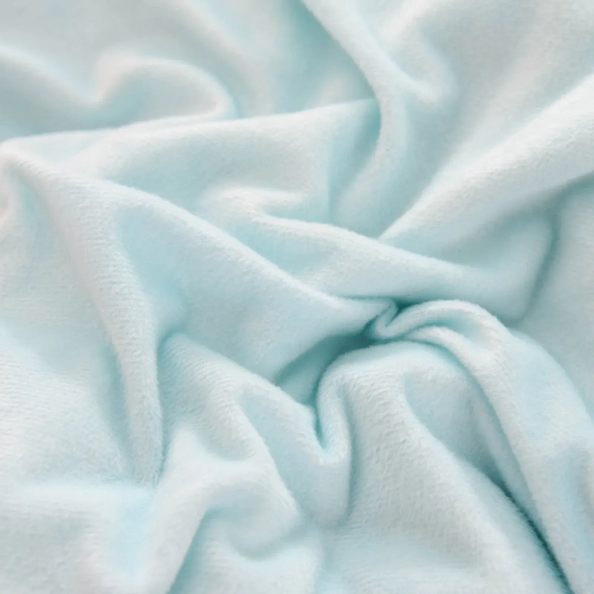 Blue Plush Arabelle Leaf Quilt / Doona / Duvet Cover set - Image 8