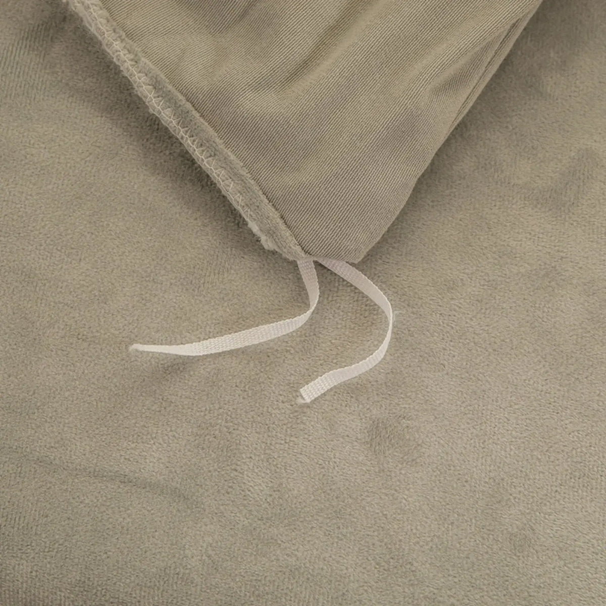 Grey Asteria Botanical Quilt / Doona / Duvet Cover set - Image 4