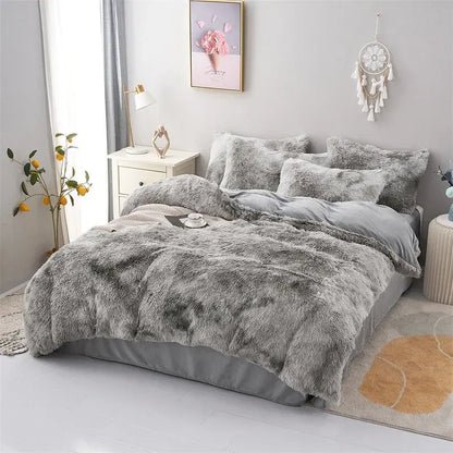 Grey Plush Coralie Dream Quilt / Doona / Duvet Cover set - Image 2