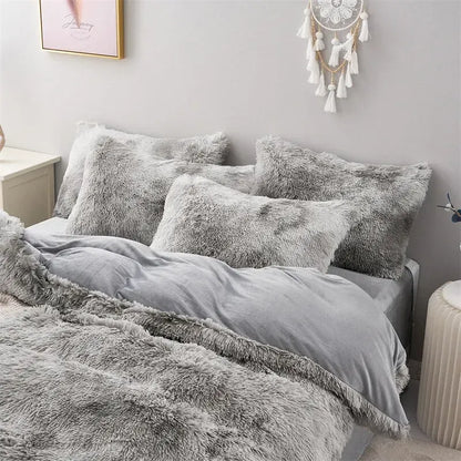 Grey Plush Coralie Dream Quilt / Doona / Duvet Cover set - Image 3