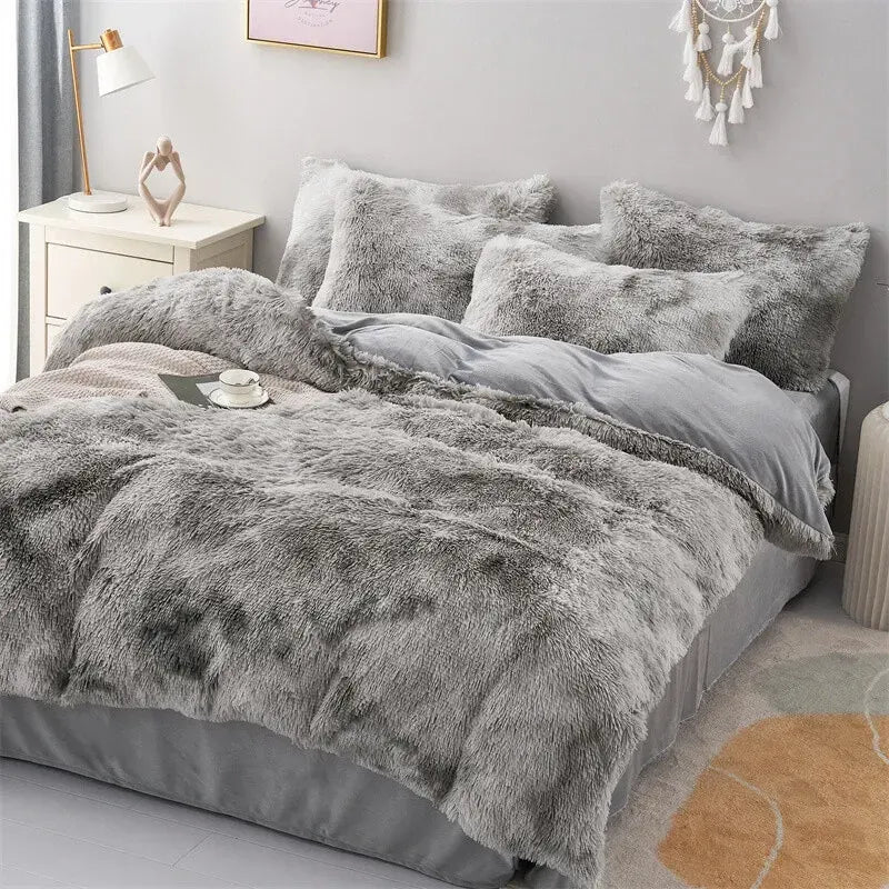Grey Plush Coralie Dream Quilt / Doona / Duvet Cover set - Image 5
