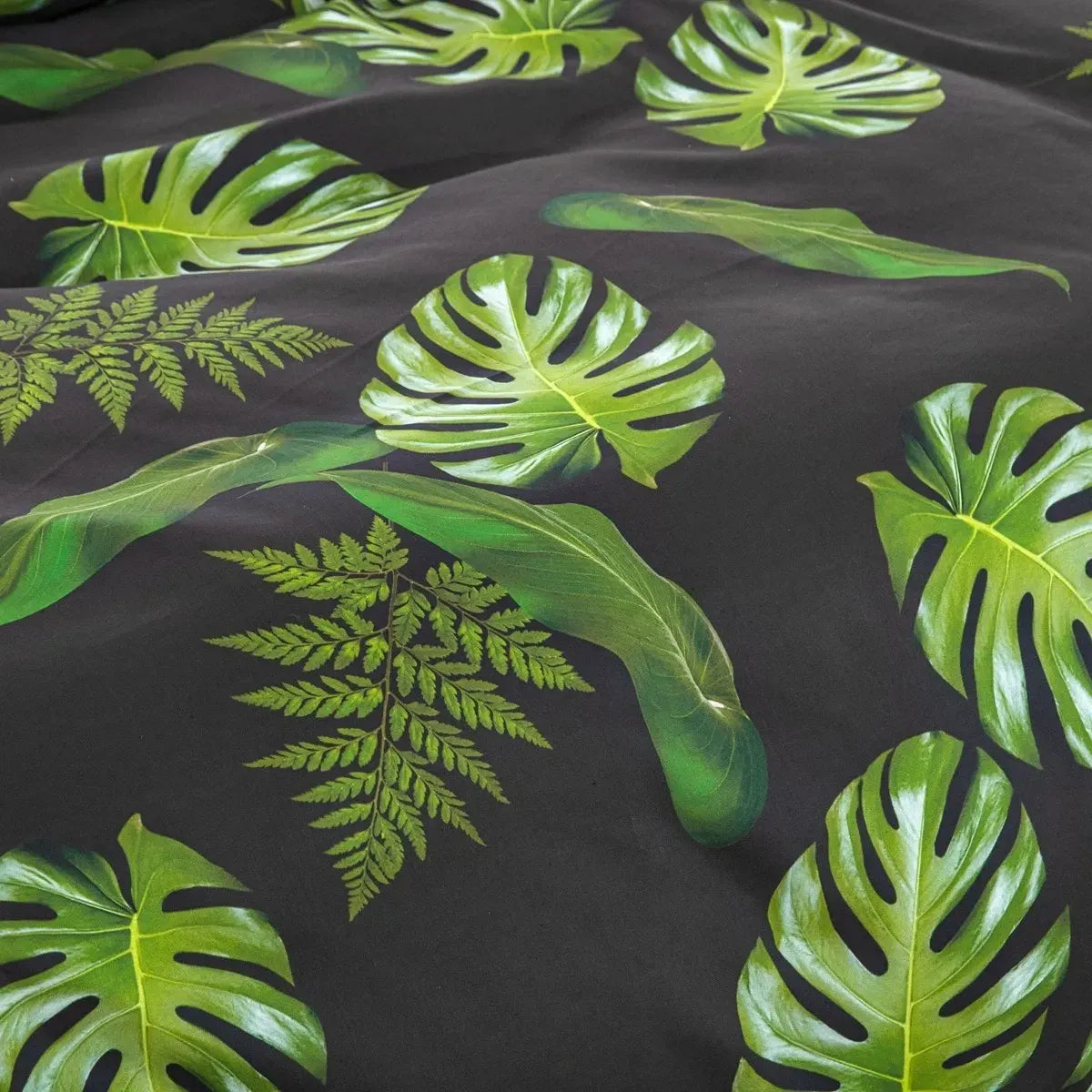 Meadow Valencia Heritage Quilt / Doona / Duvet Cover set - Image 3
