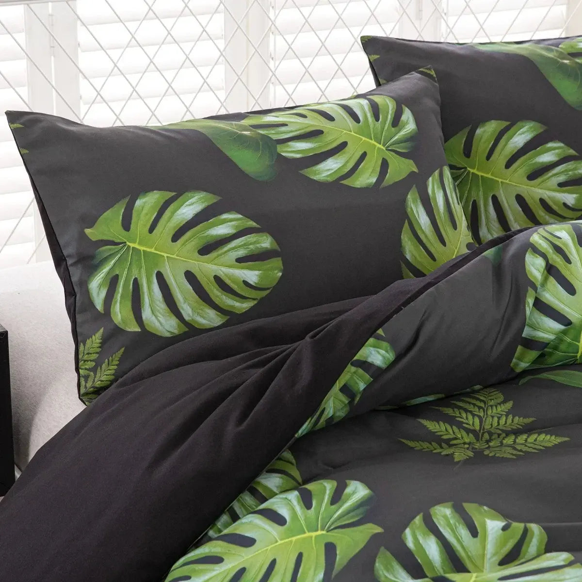 Meadow Valencia Heritage Quilt / Doona / Duvet Cover set - Image 5