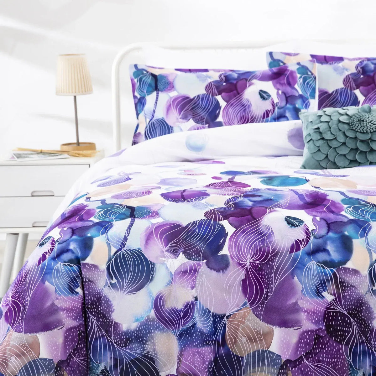 Violet Fiore Leaf Mirage Quilt / Doona / Duvet Cover set - Image 3