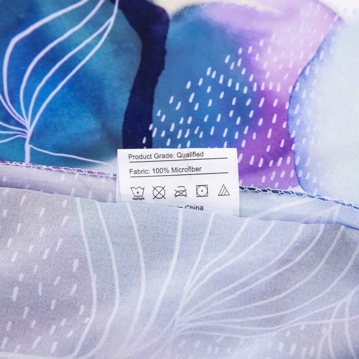 Violet Fiore Leaf Mirage Quilt / Doona / Duvet Cover set - Image 6
