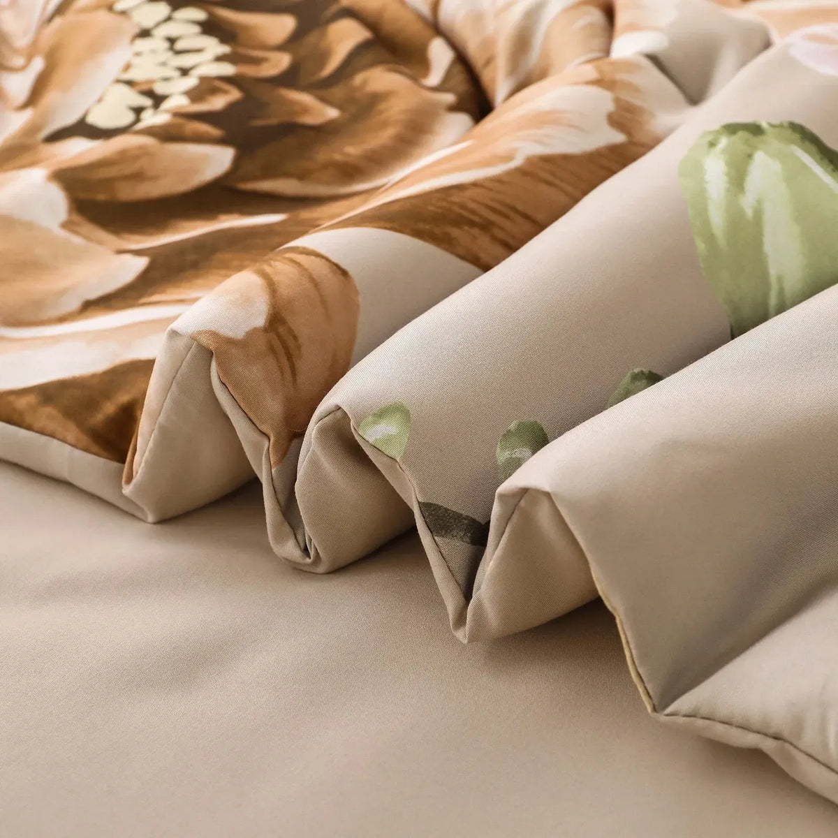 Beige Magnolia Garden Quilt / Doona / Duvet Cover set - Image 5