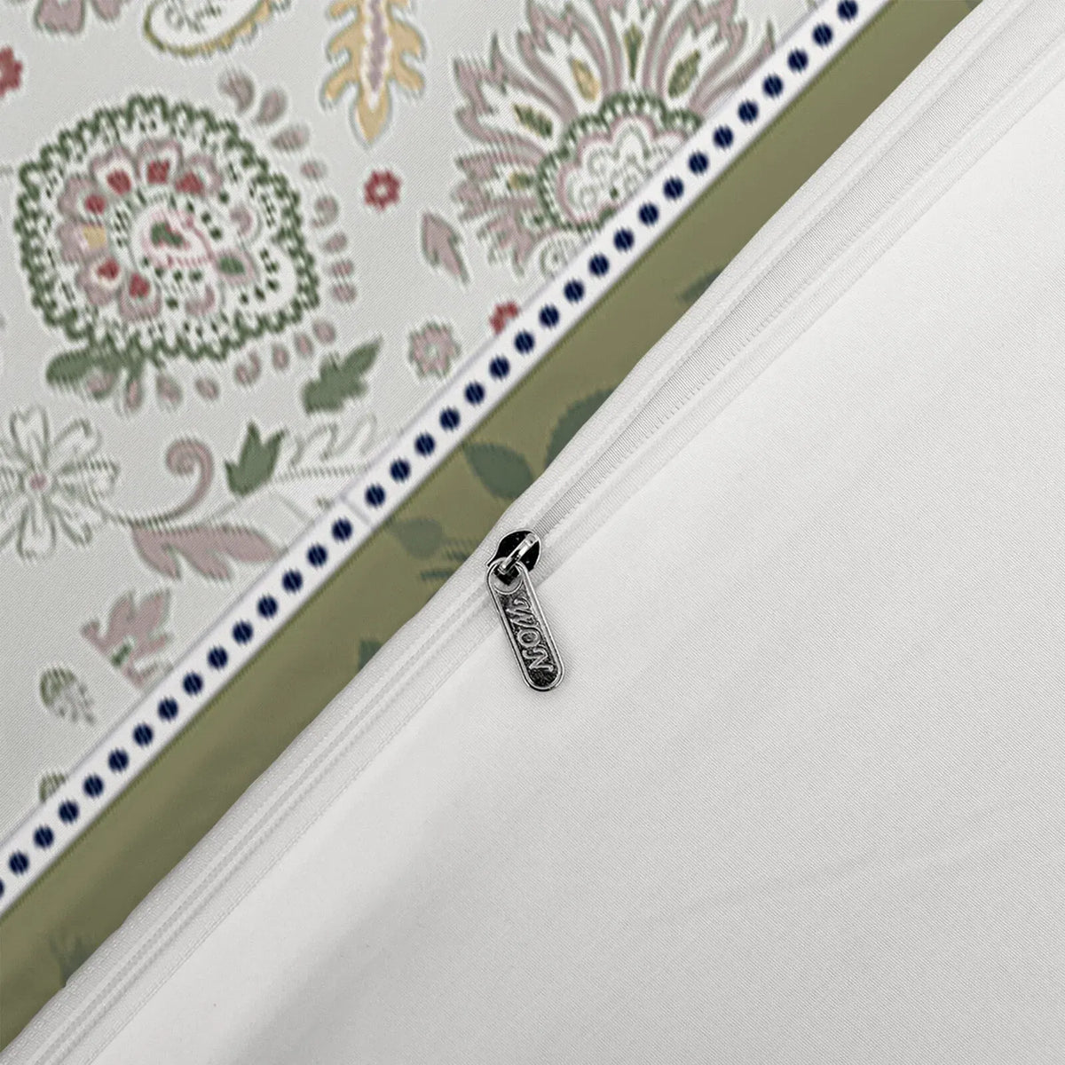 Patchwork Flower Vivienne Leaf Quilt / Doona / Duvet Cover set - Image 3
