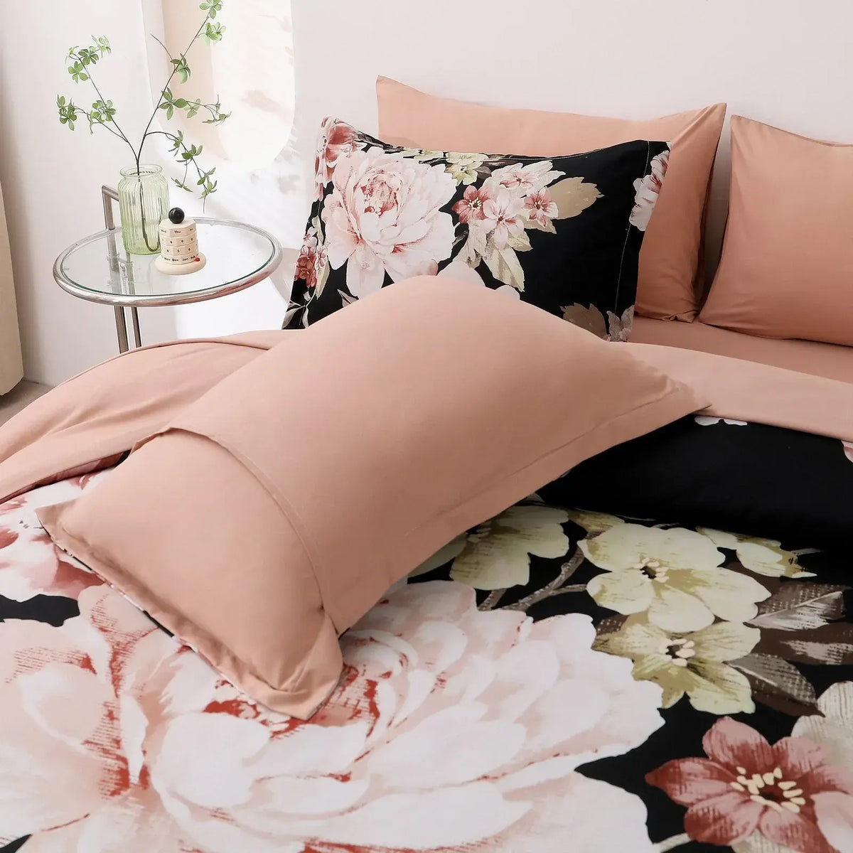 Black Maribel Marigold Quilt / Doona / Duvet Cover set - Image 5