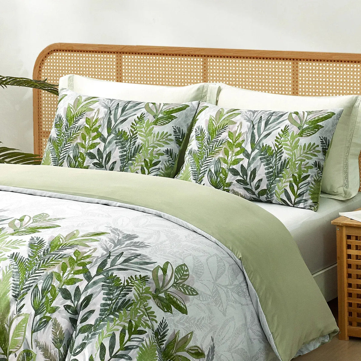 Leaf Capri Heritage Quilt / Doona / Duvet Cover set - Image 3