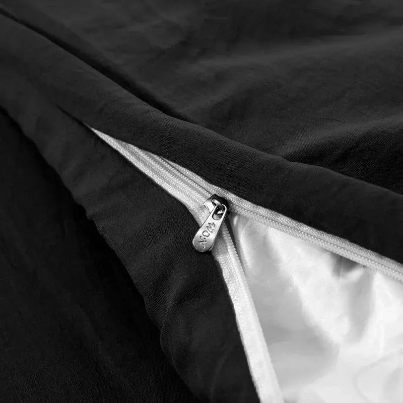 Black Seville Heritage Quilt / Doona / Duvet Cover set - Image 4