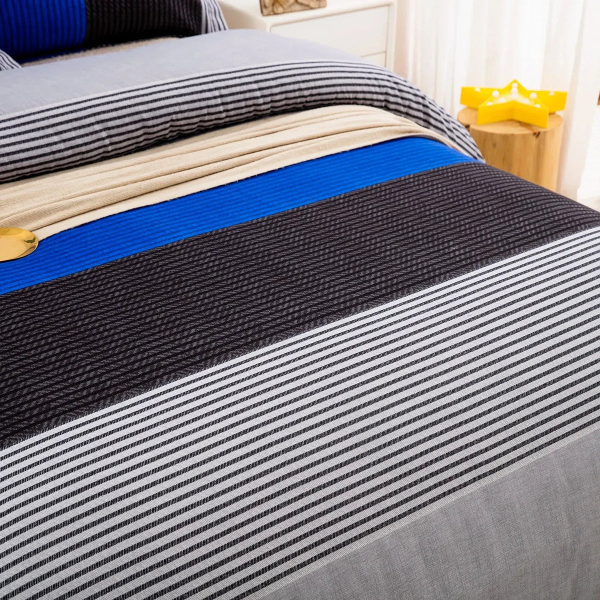Gray Blue Chantilly Charm Quilt / Doona / Duvet Cover set - Image 4