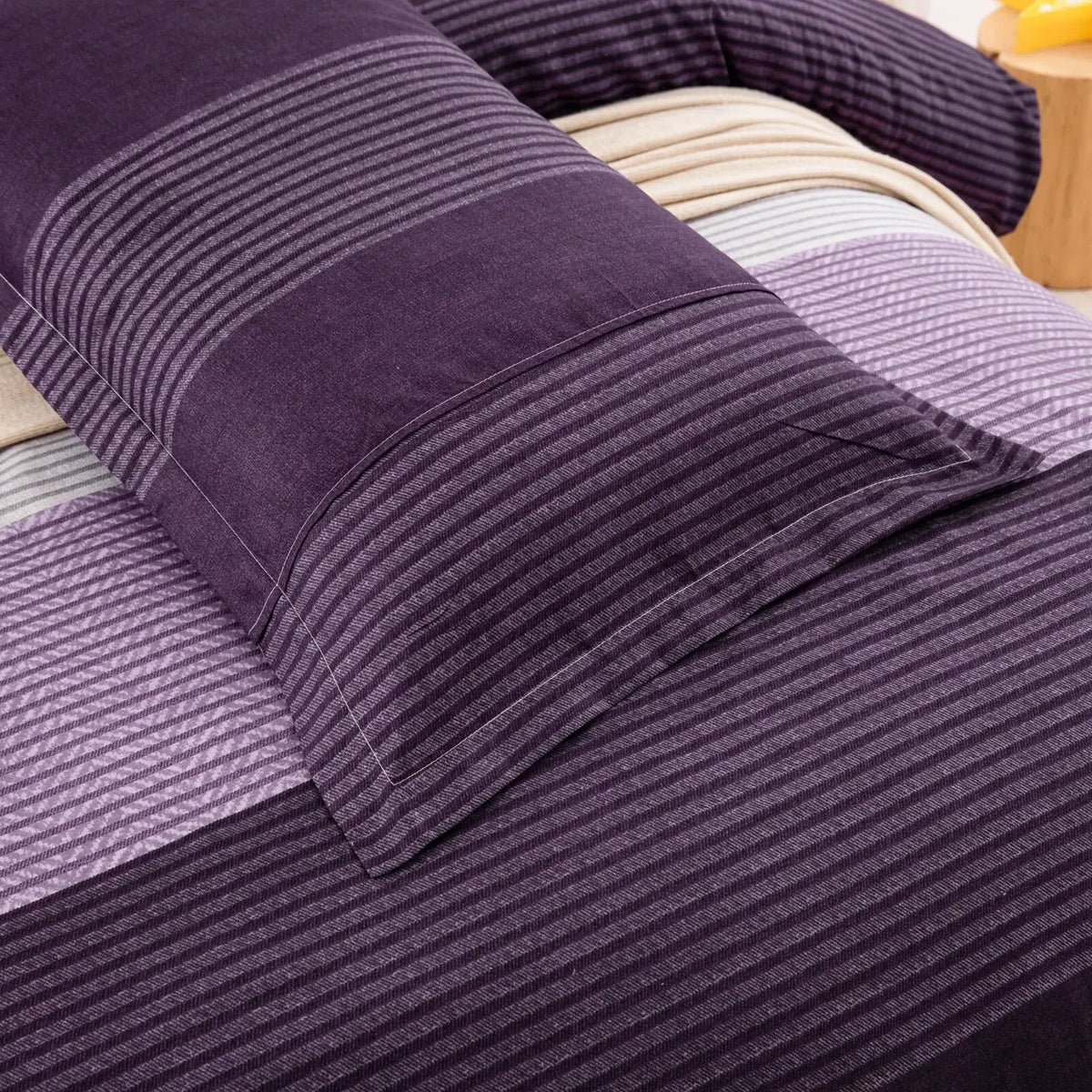 Gray Purple Amalfi Gallery Quilt / Doona / Duvet Cover set - Image 2
