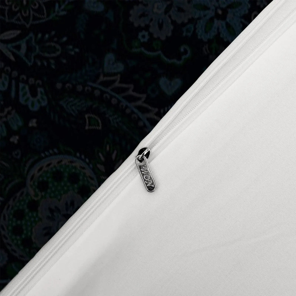 Marble Avignon Eden Quilt / Doona / Duvet Cover set - Image 3