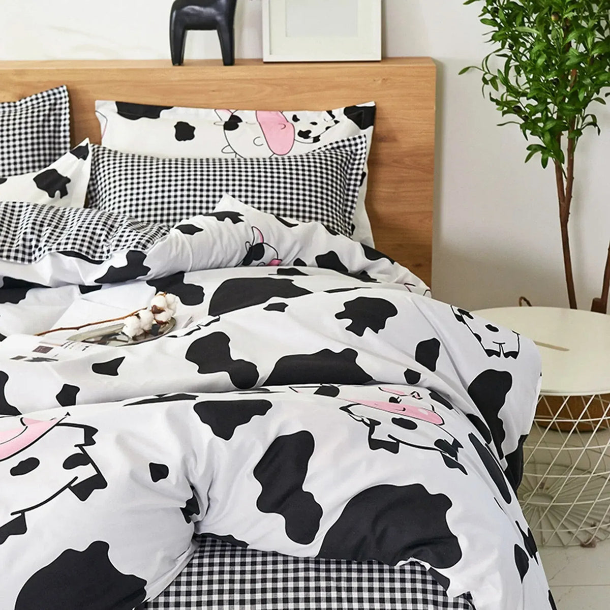 Luxe Valencia Charm Quilt / Doona / Duvet Cover set - Image 2