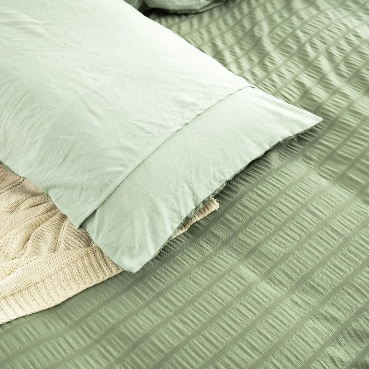 Vine Avignon Atelier Quilt / Doona / Duvet Cover set - Image 5