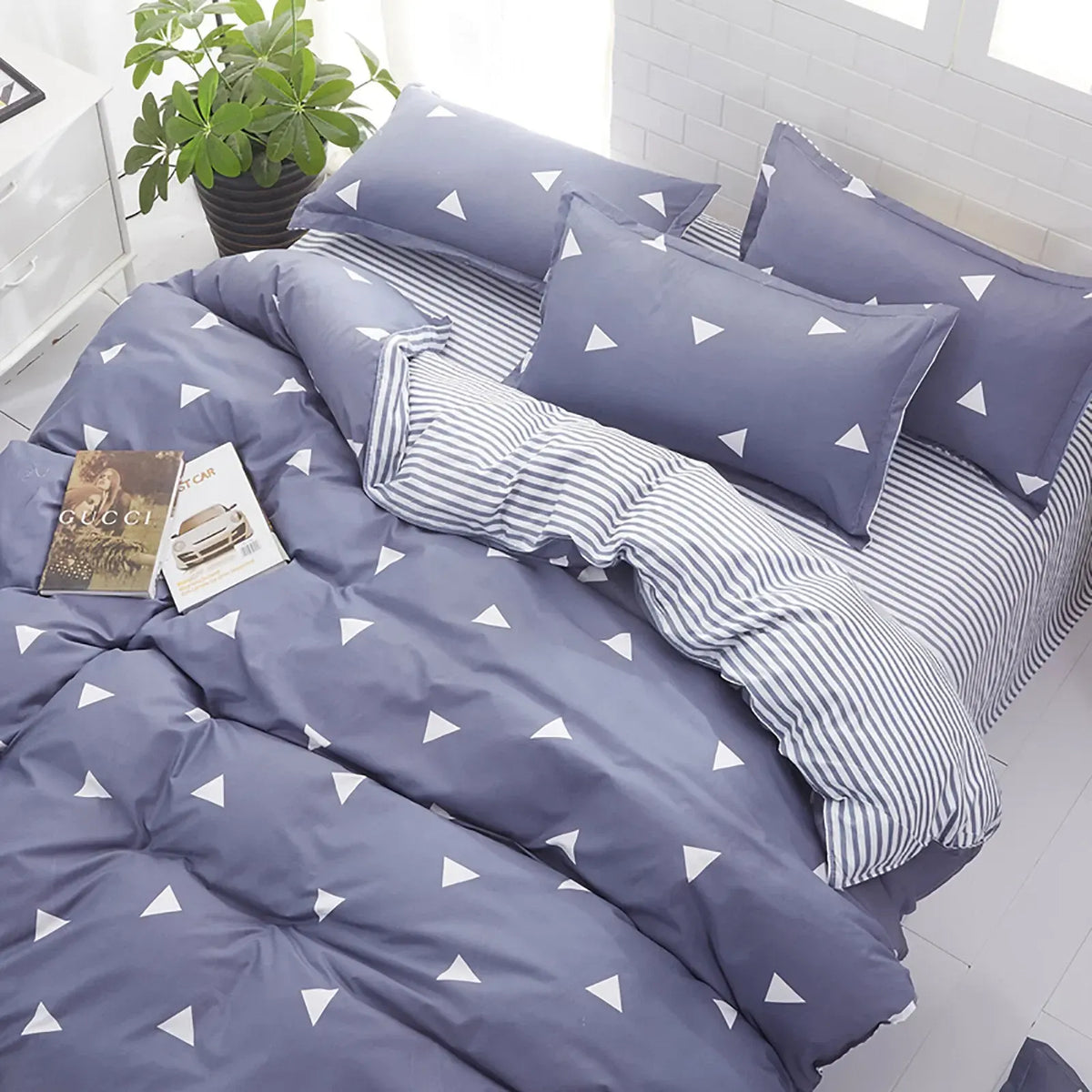 Charm Amalfi Bloomscape Quilt / Doona / Duvet Cover set - Image 2