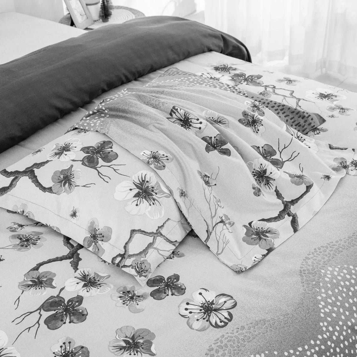 Grey Stripe Aveline Elegance Quilt / Doona / Duvet Cover set - Image 7