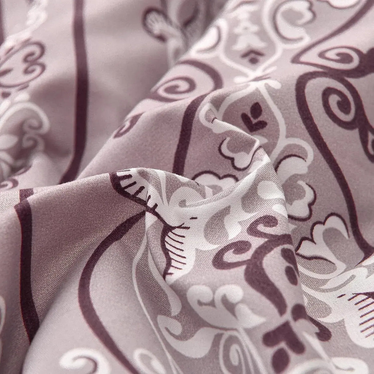 Red Bohemian Noelle Botanical Quilt / Doona / Duvet Cover set - Image 4