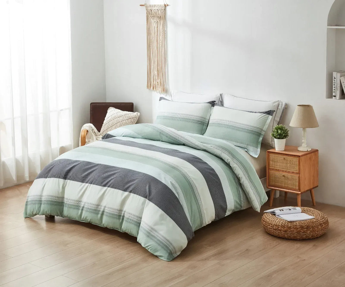 Stripe Bellagio Serenity Quilt / Doona / Duvet Cover set - Image 2