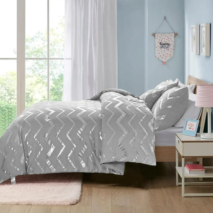 Light Grey Palermo Leaf Quilt / Doona / Duvet Cover set - Image 4