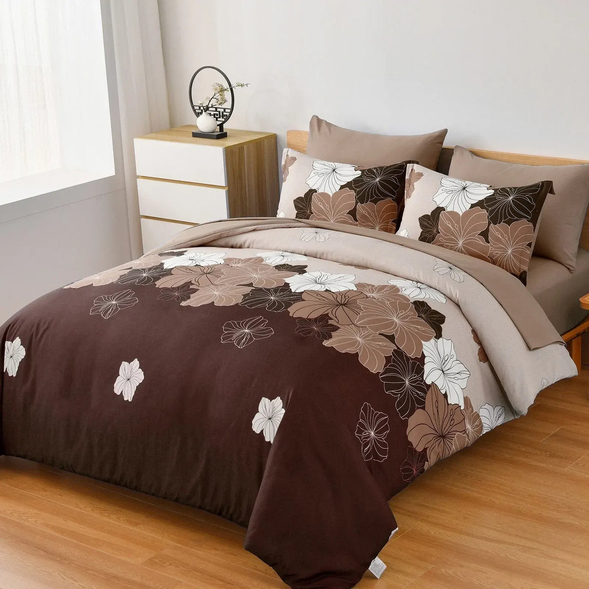 Butterfly Lisbon Botanical Quilt / Doona / Duvet Cover set - Image 2