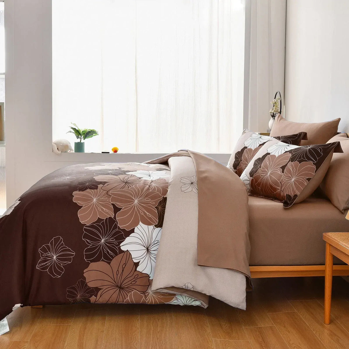 Butterfly Lisbon Botanical Quilt / Doona / Duvet Cover set - Image 4