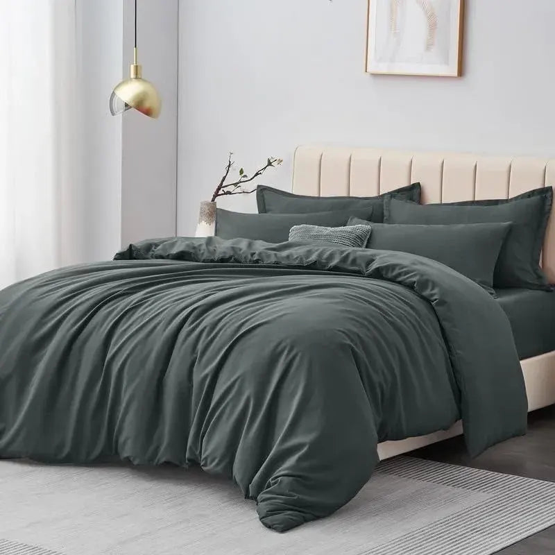 Bloomscape Venetian Leaf Quilt / Doona / Duvet Cover set - Image 3