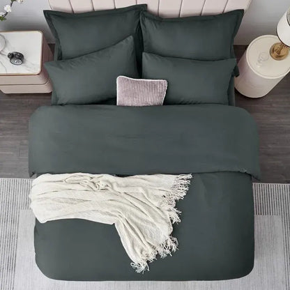 Bloomscape Venetian Leaf Quilt / Doona / Duvet Cover set - Image 6