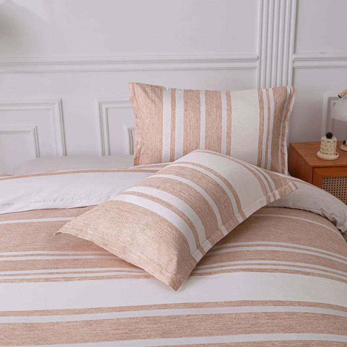 Magnolia Arabelle Gallery Quilt / Doona / Duvet Cover set - Image 6