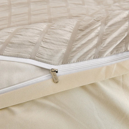 Stripe Lombardy Serenity Quilt / Doona / Duvet Cover set - Image 8