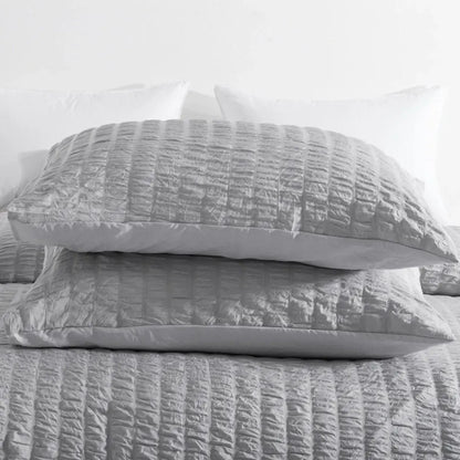 Seersucker Grey Savoy Dahlia Quilt / Doona / Duvet Cover set - Image 3