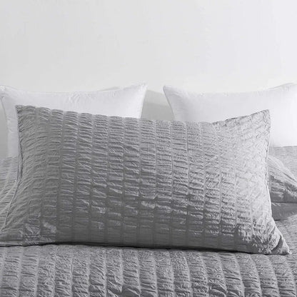 Seersucker Grey Savoy Dahlia Quilt / Doona / Duvet Cover set - Image 2