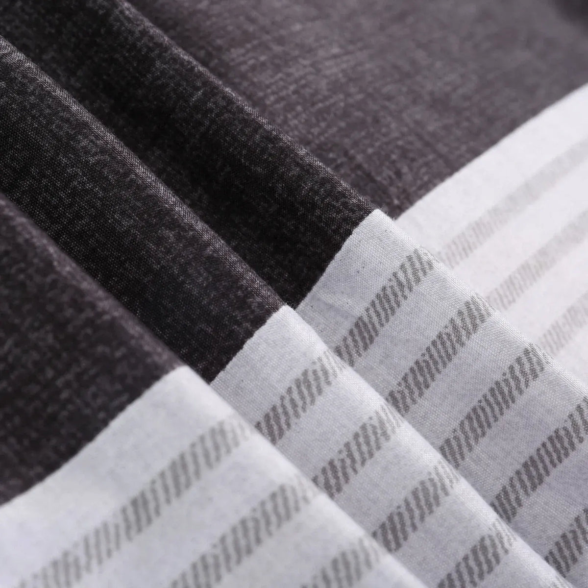 Gray Striped Cannes Gallery Quilt / Doona / Duvet Cover set - Image 2