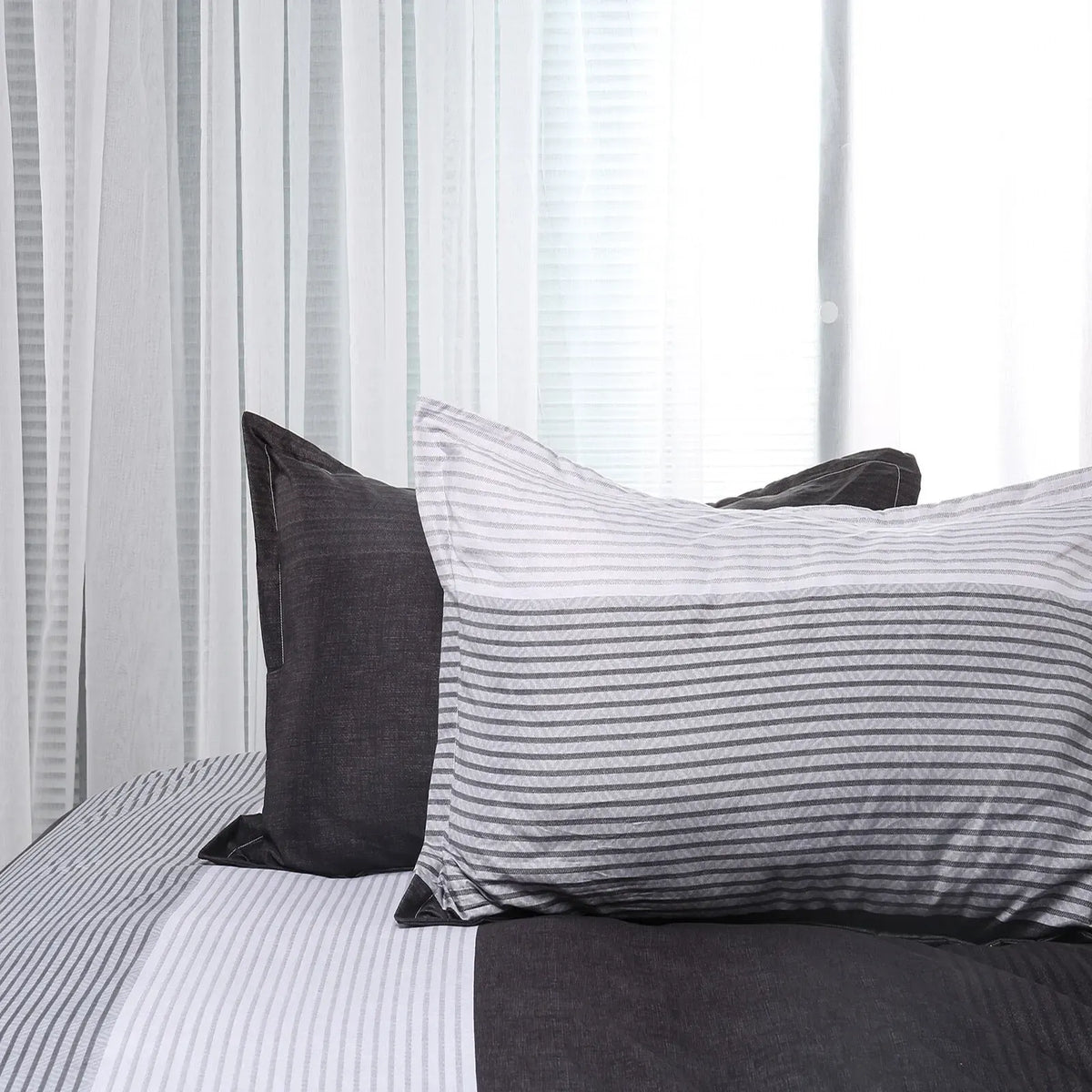 Gray Striped Cannes Gallery Quilt / Doona / Duvet Cover set - Image 3