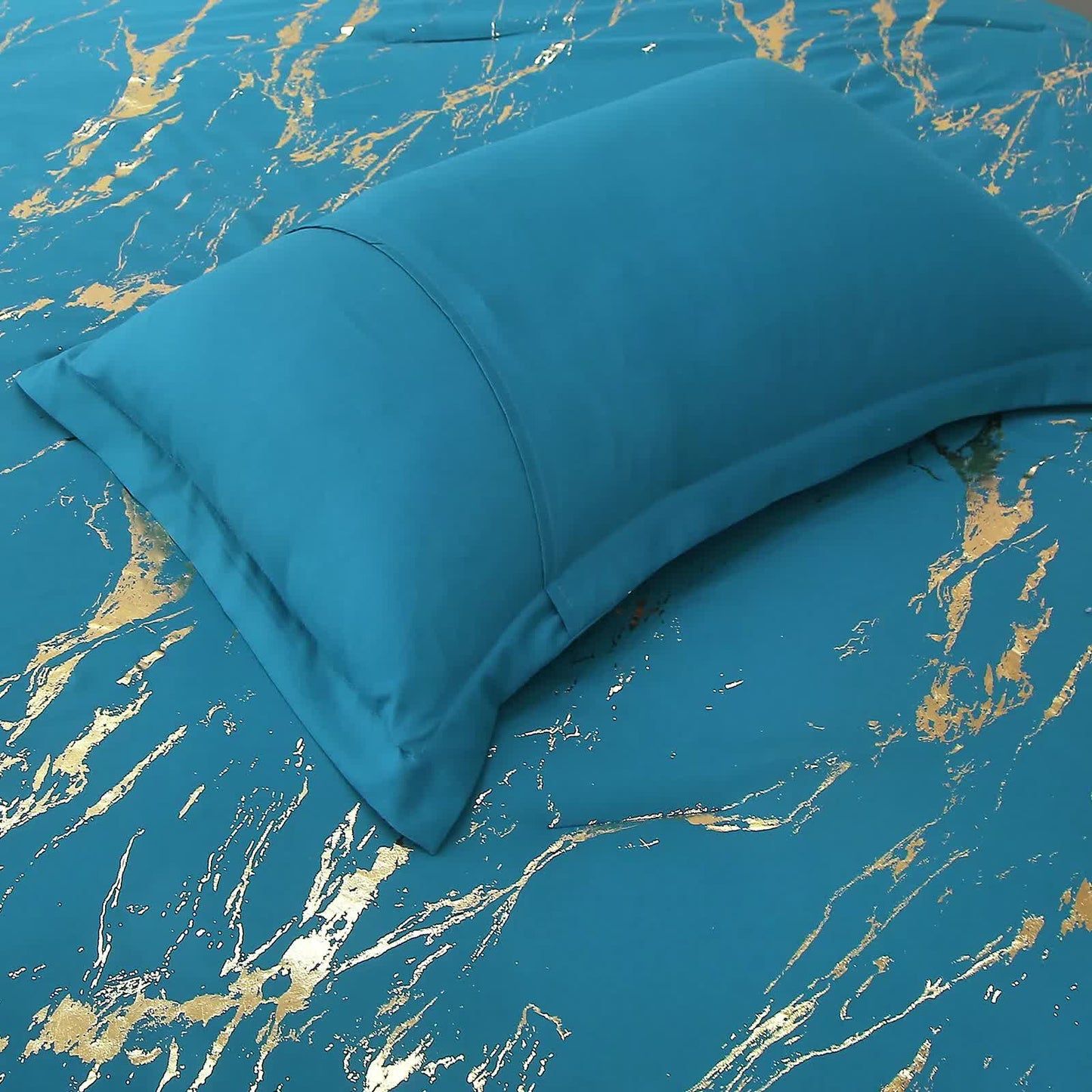 Cozy Cloud 3 Teal ‑Piece Comforter Bundle – Instagram‑Ready Bedroom - Image 9