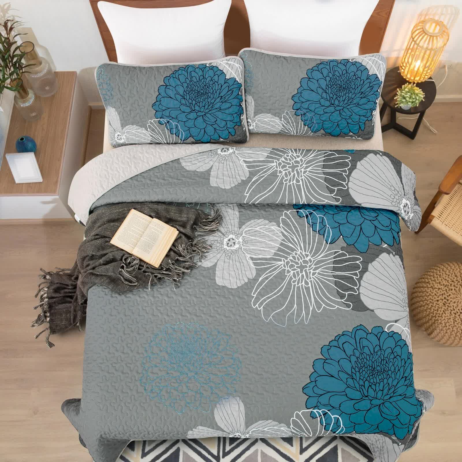 Grey Azure Bloom Quilted Coverlet Bedspread Set with Pillow Covers - Image 2